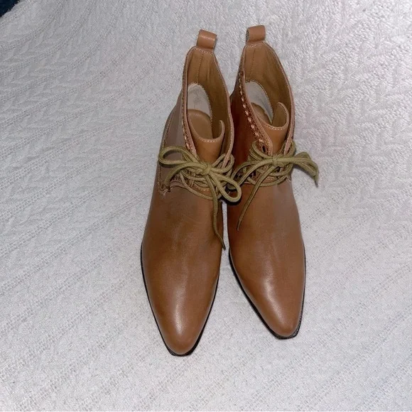 Bettye Muller Frontier Leather Lace Up Block Heel Ankle Boots • Anthropologie • - Picture 14 of 14